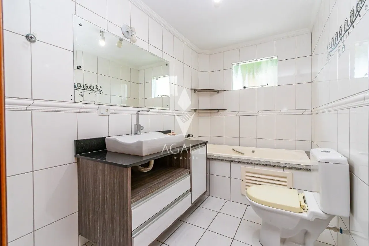 House with 4 bedrooms and 192 m², 1 parking spot — photo 32