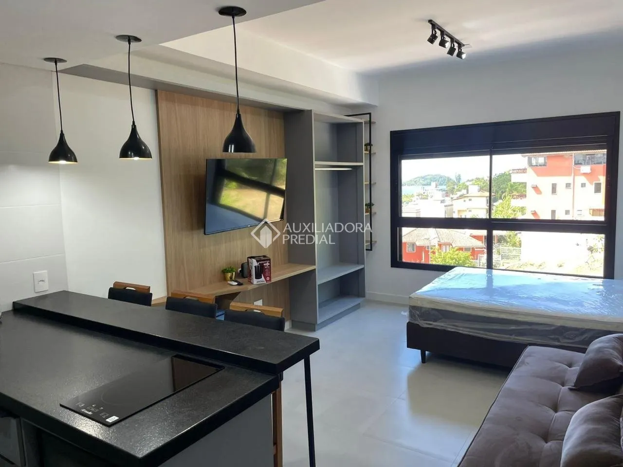 Furnished 1-bedroom apartment with balcony, 43 m² — photo 10