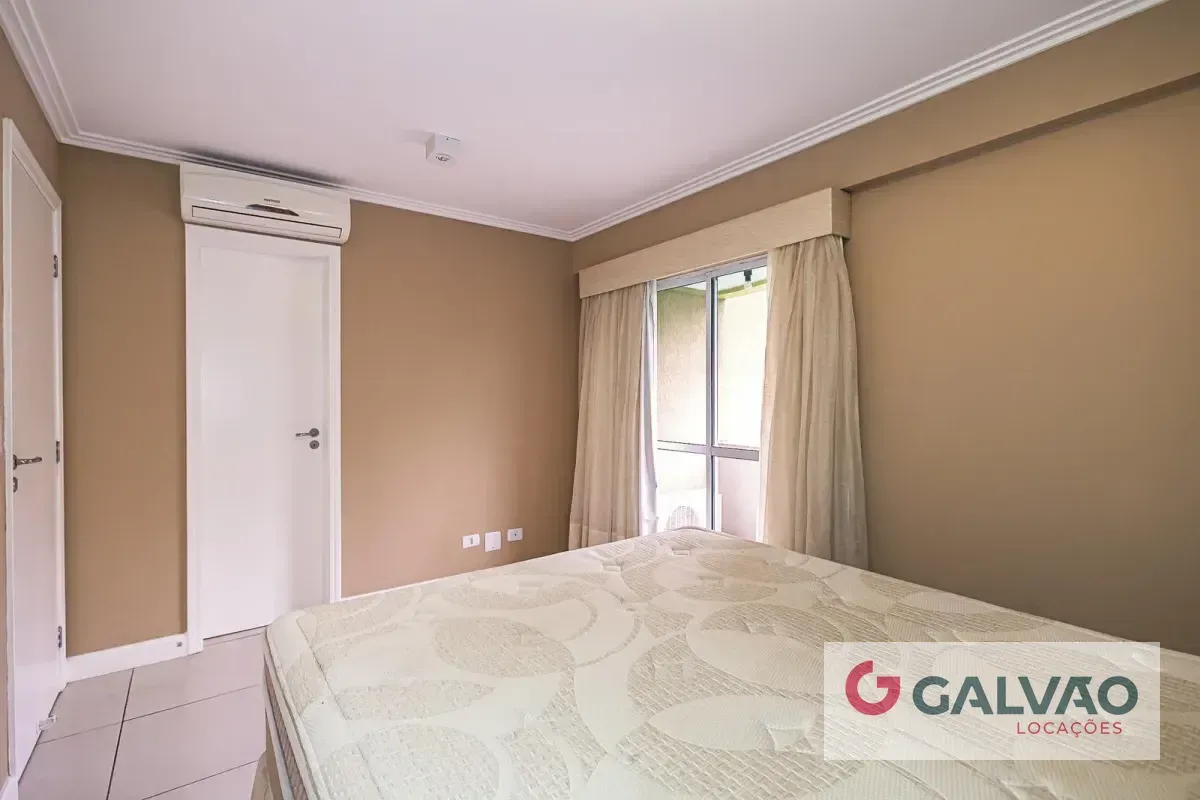 Гардеробна та 1 спальня: квартира 72 м² — photo 4