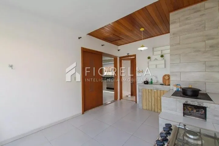 Floor-to-ceiling windows in a 3-bedroom house, 106 m² — photo 20