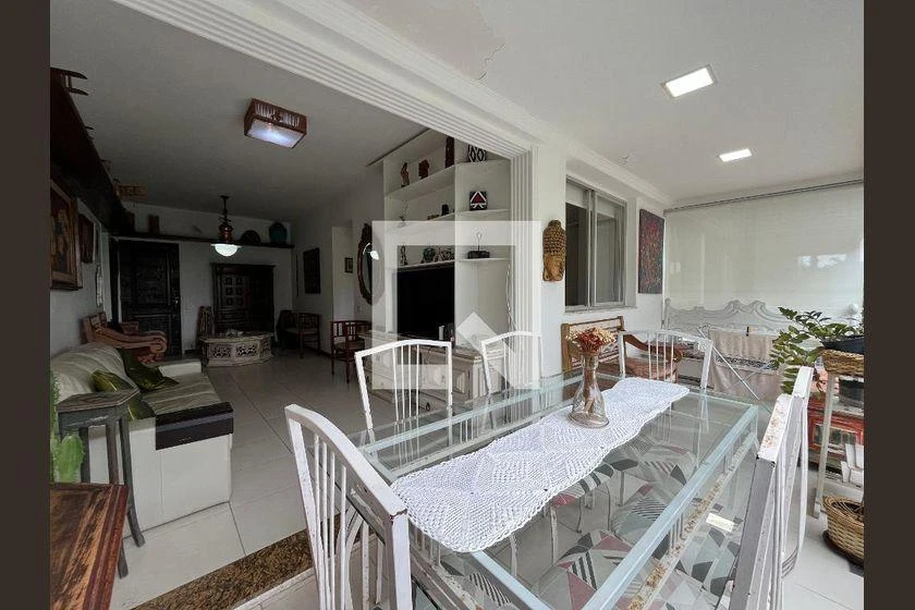 Furnished apartment, 86 m², with a glass-enclosed balcony — photo 19