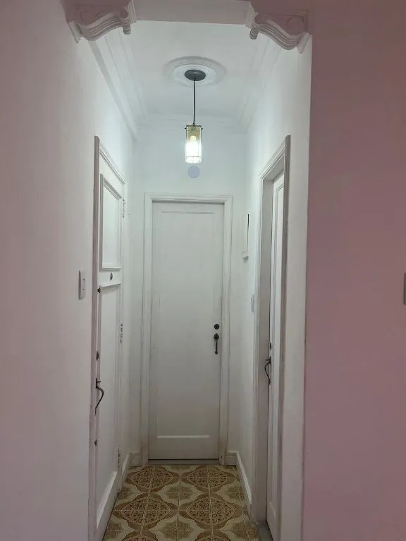 1-bedroom apartment with en-suite and closet on the 1st floor — photo 2