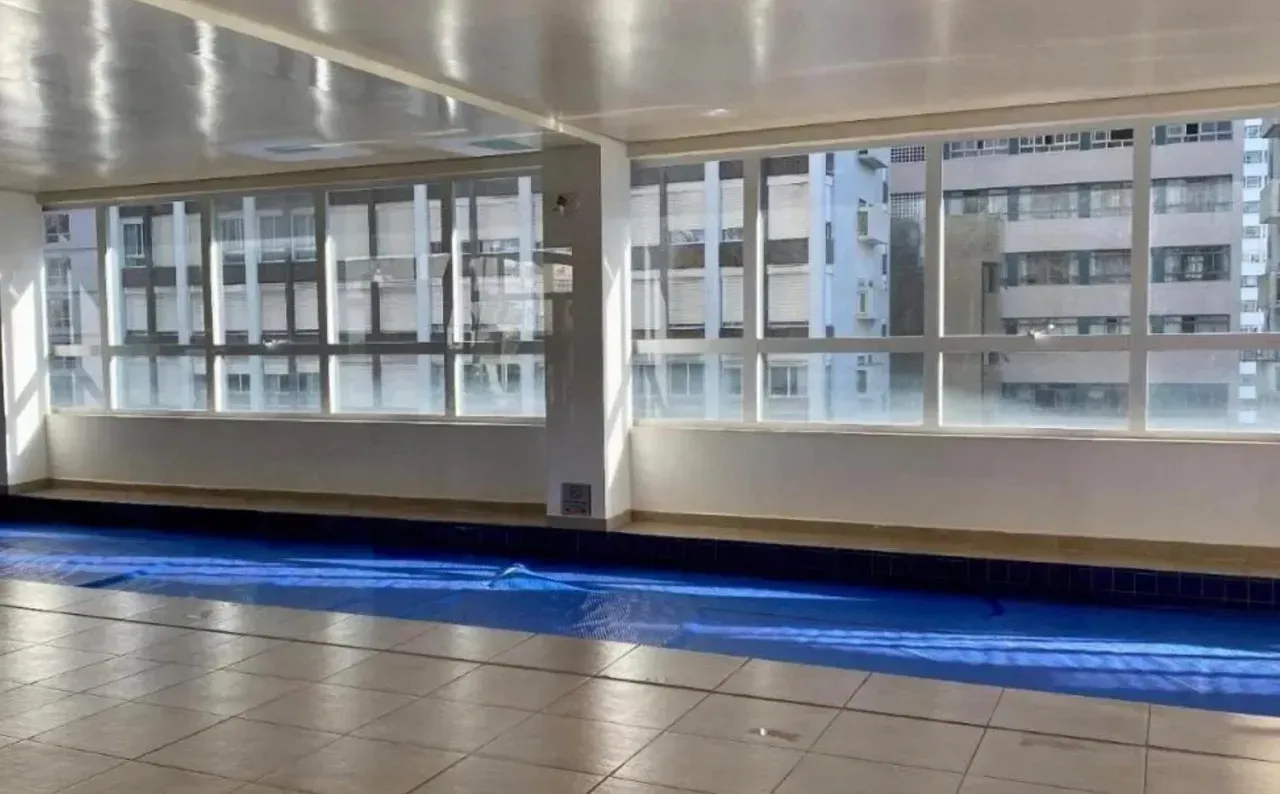 1-bedroom 1-bath apartment with a balcony — photo 18