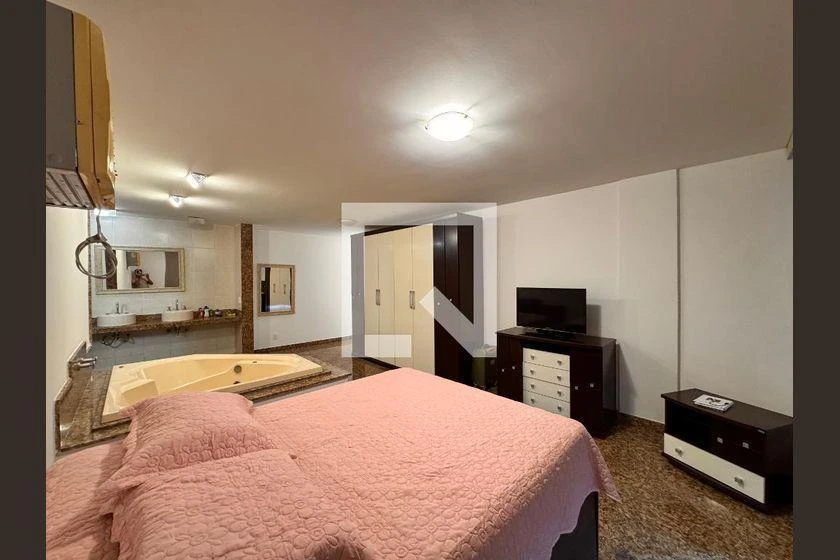 4 quartos e banheira: apartamento de 233 m² — photo 33