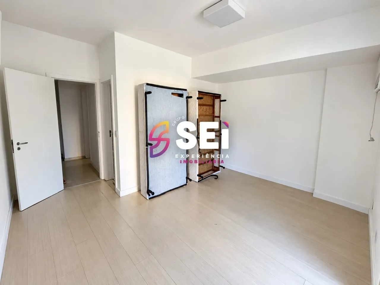 Washing machine in a 3-bedroom apartment, 106 m² — photo 17