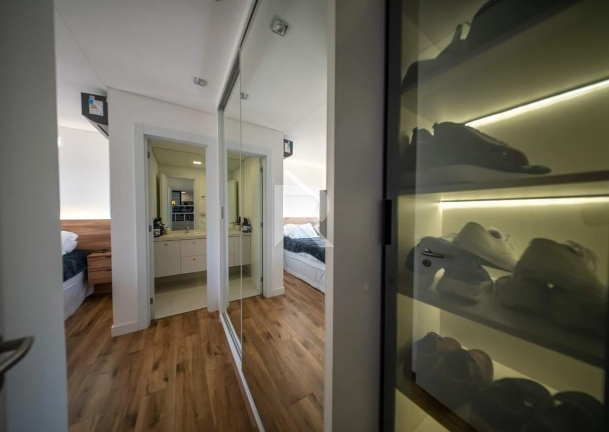 Furnished apartment 162 m² with 3 bedrooms and 1 parking — photo 3