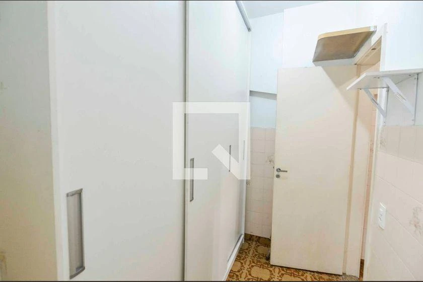 Apartamento de alquiler con 3 dormitorios y 98 m² — photo 48