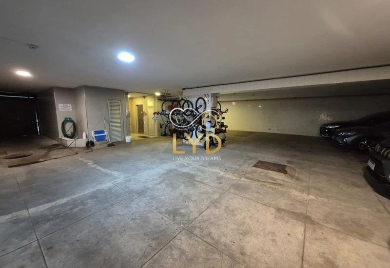 Apartment, 261 m², with a walk-in closet — photo 30