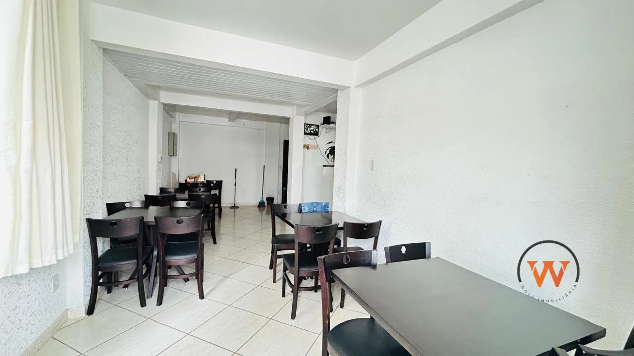 3-bedroom apartment with a separate kitchen and pets — photo 18
