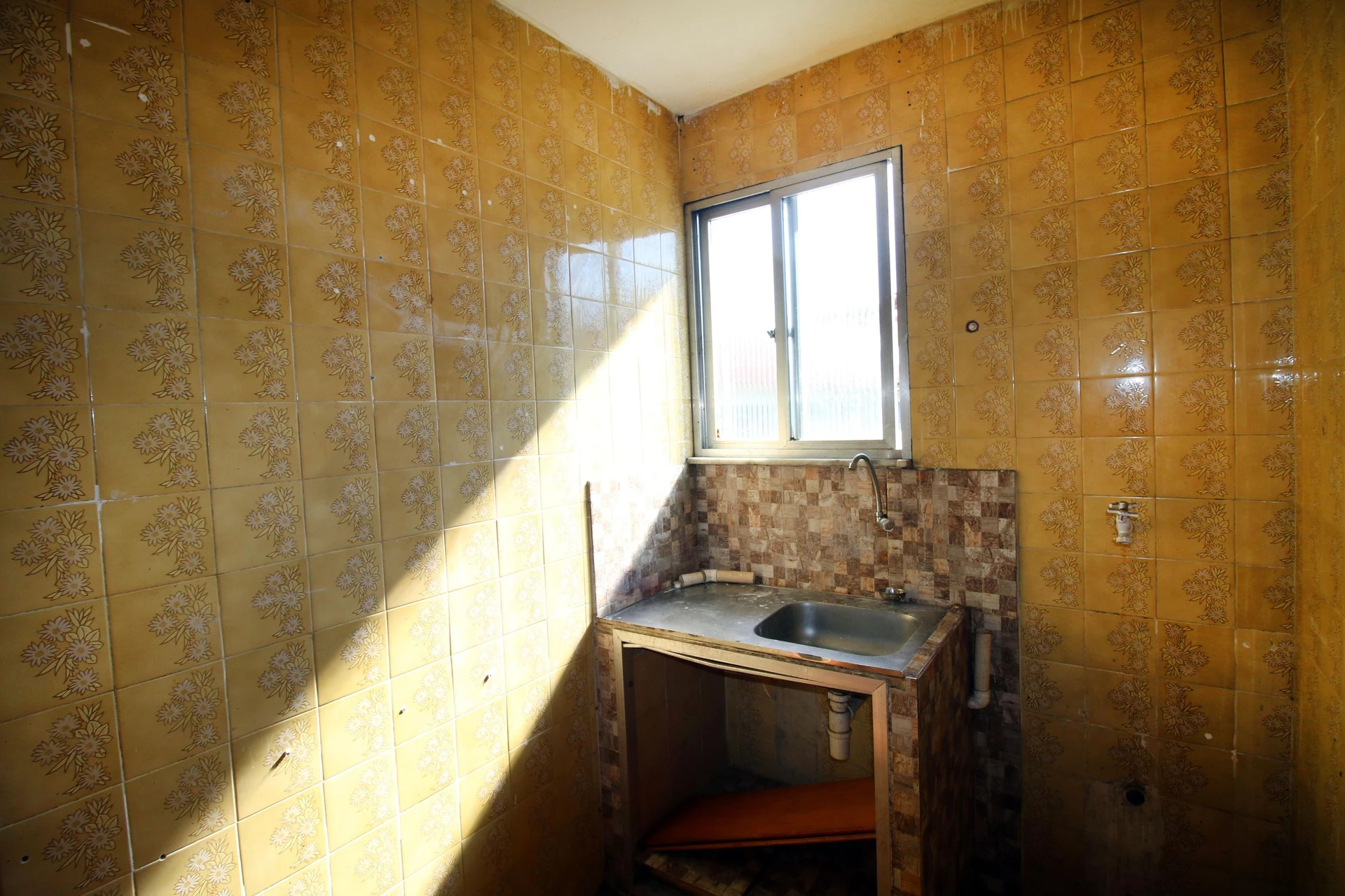 Apartamento sem mobília com 3 quartos e 1 banheiro — photo 2