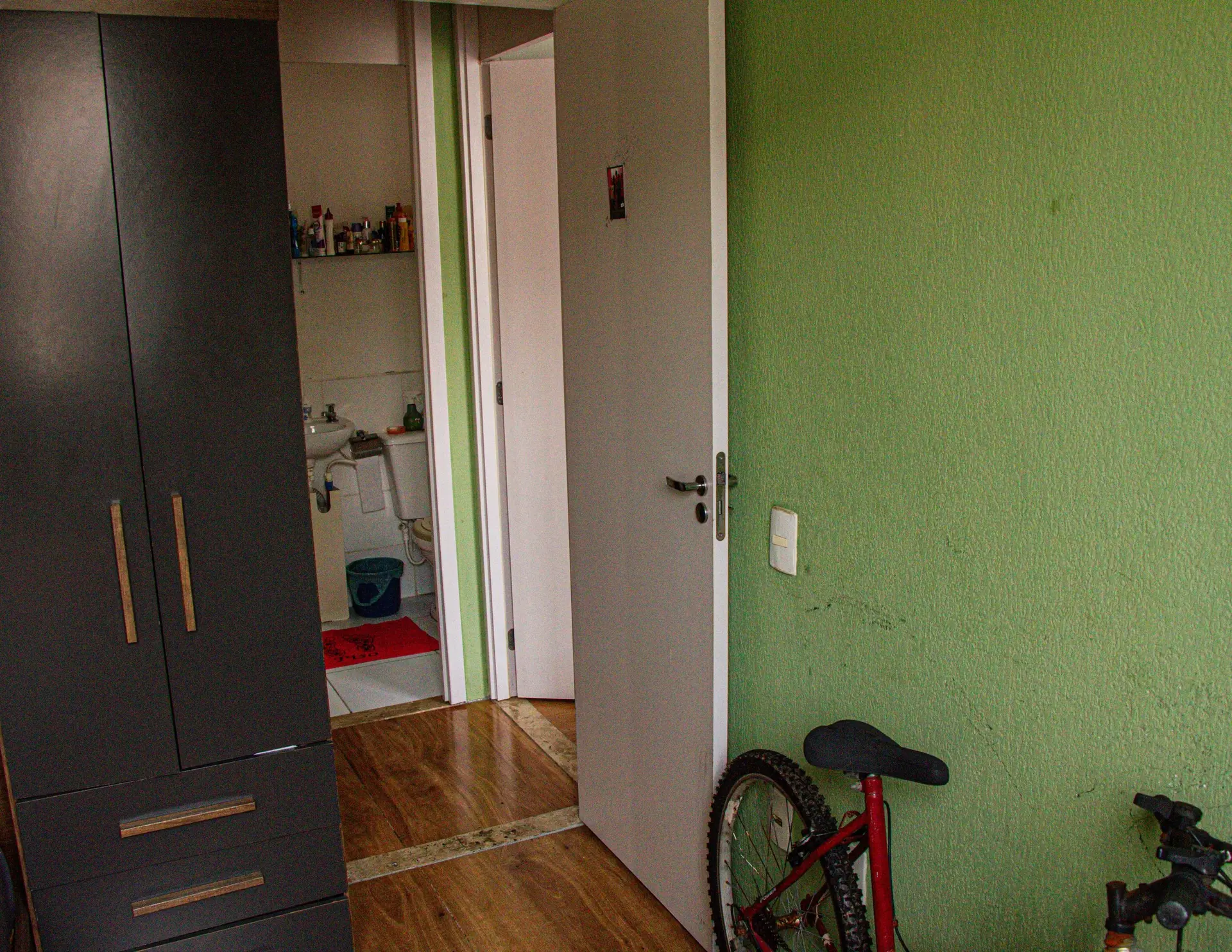 50 m² apartment with a washing machine and a home office — photo 16