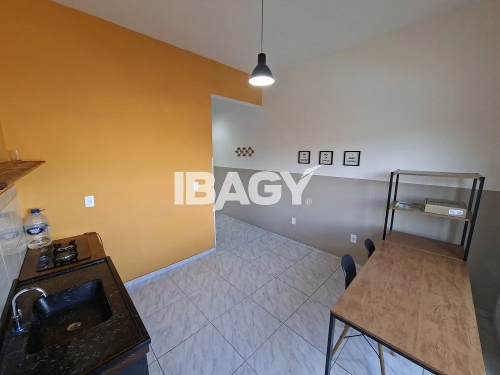 50 м² квартира с 1 спальней и встроенной мини-кухней — photo 3