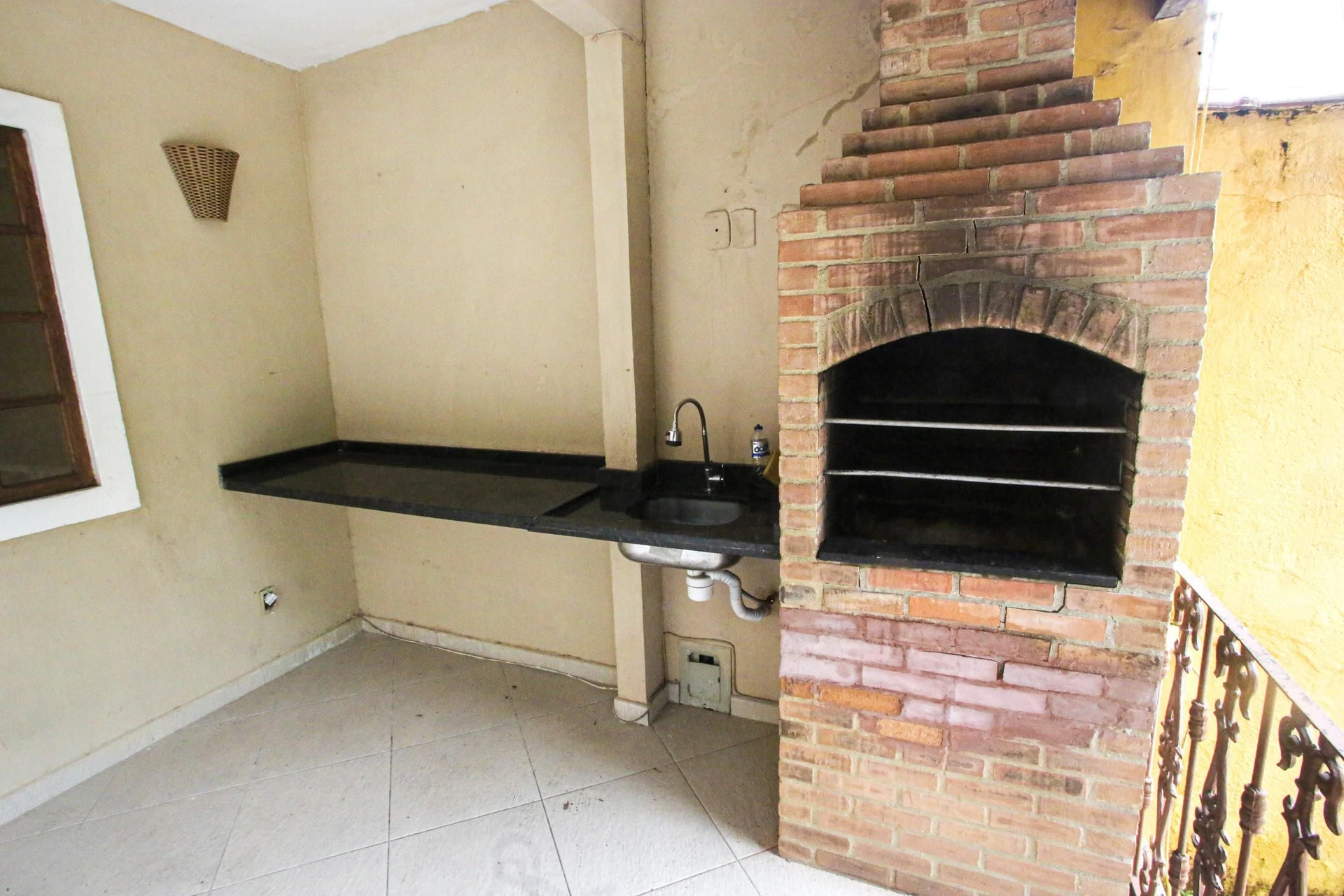 4-bedroom house with a bathtub in Rio de Janeiro — photo 20