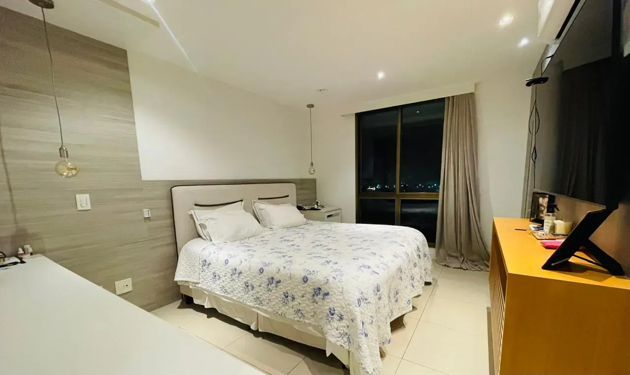Вид на воду та 4 спальні: квартира 257 м² — photo 6