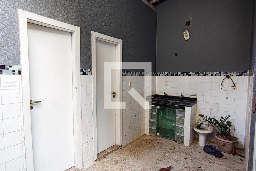 Rental house with 3 bedrooms and 217 m² — photo 22