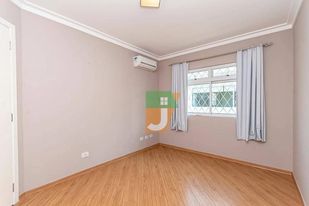 Casa de 4 quartos com banheira, Jardim das Américas — photo 16