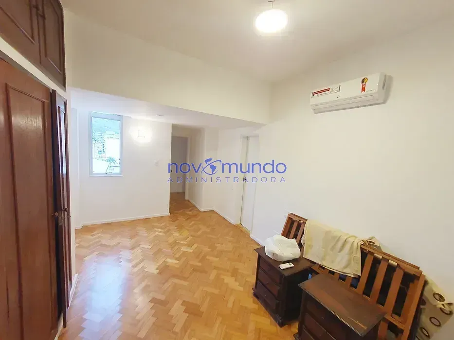 Furnished apartment with 3 bedrooms and 1 parking space — photo 15