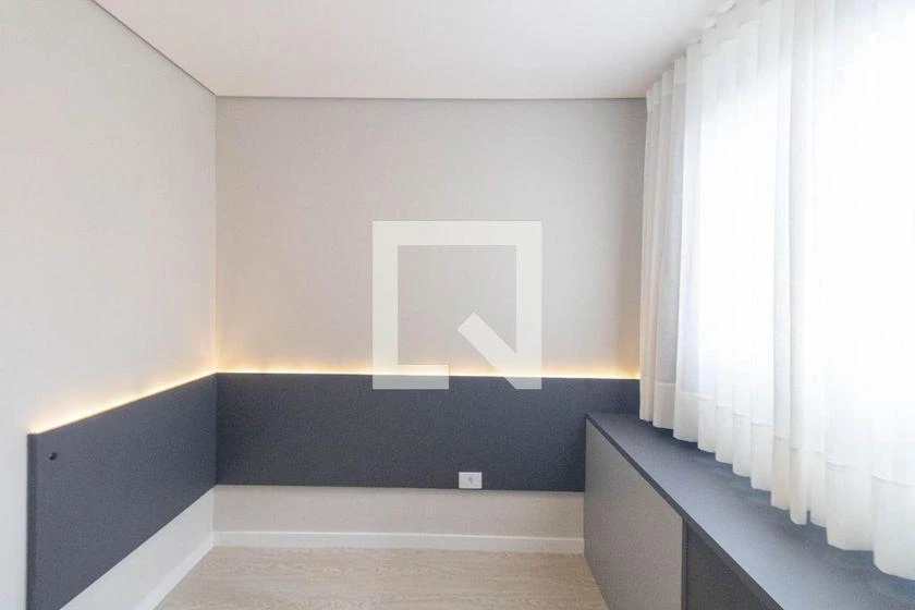 2-bedroom apartment in a building with a gym — photo 22