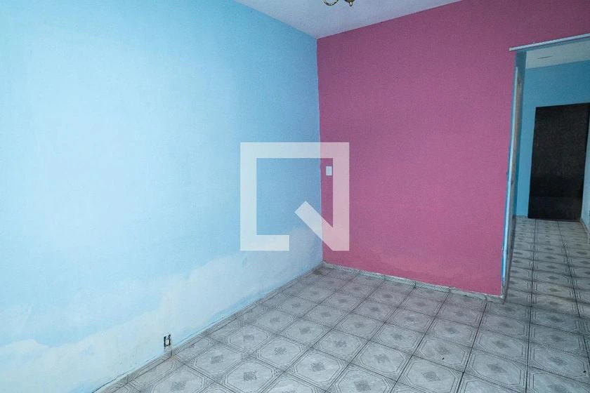 3-bedroom house with private garden and laundry area — photo 27