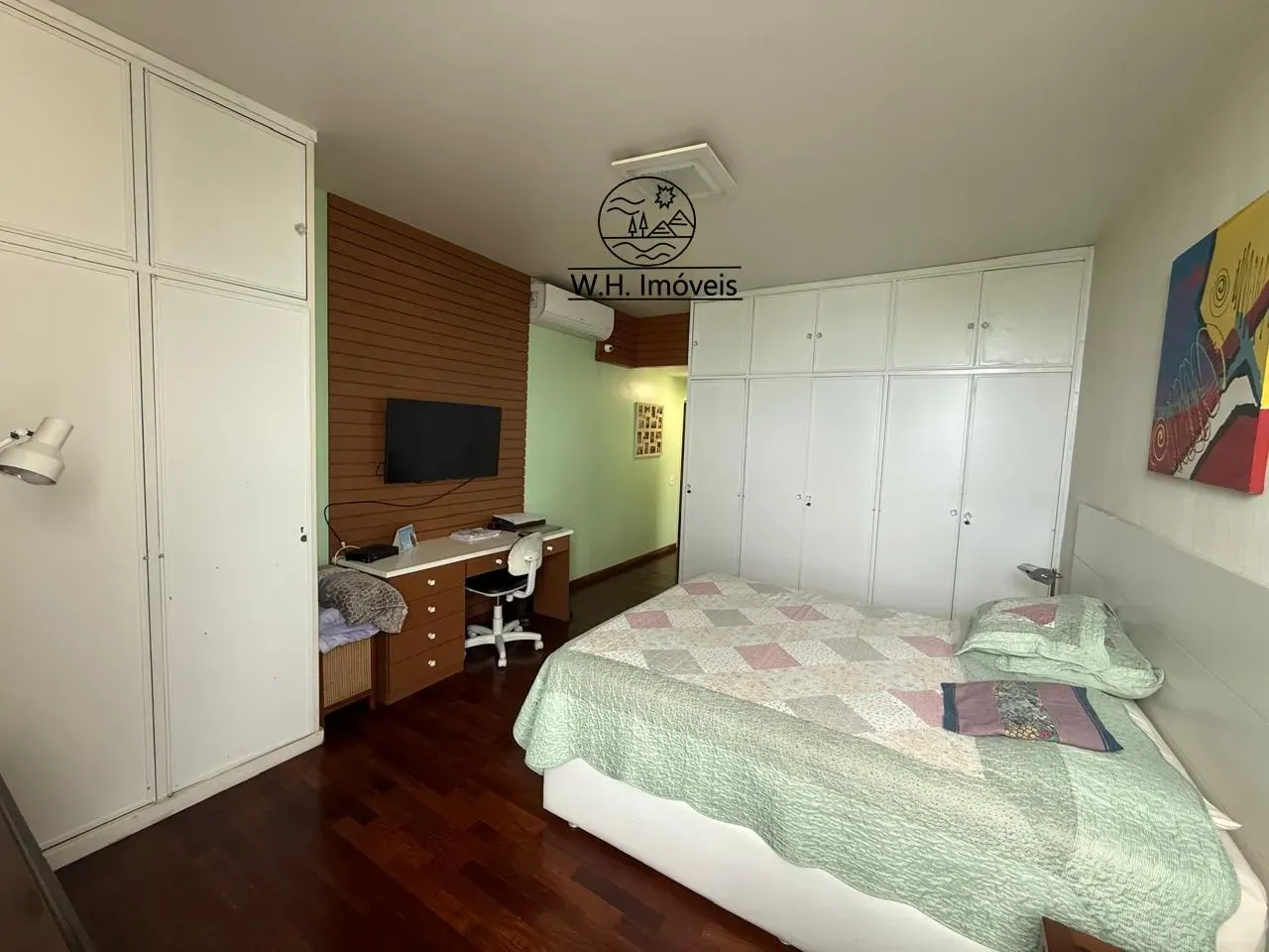 Furnished 240 m² apartment with 4 bedrooms and 2 parking — photo 5