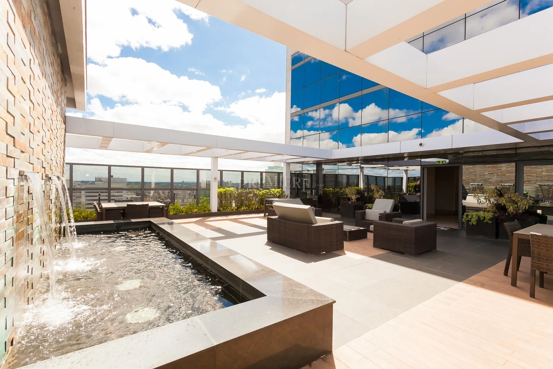 Furnished 85 m² apartment with 1-bedroom suite — photo 30