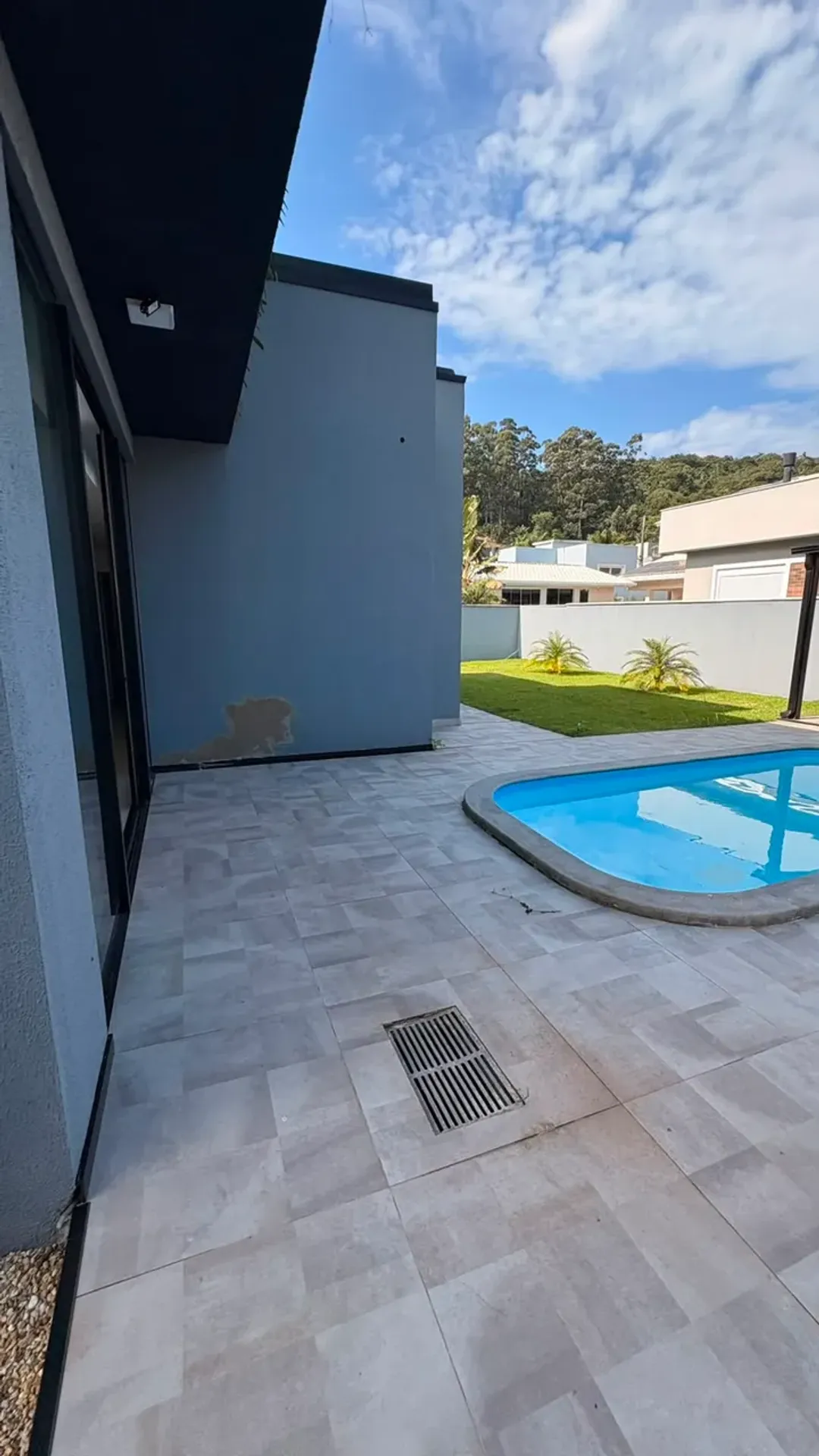 5-suite house with open-plan kitchen and 480 m² — photo 26