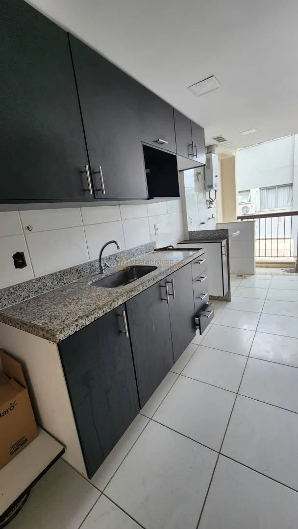 Unfurnished apartment with 3 bedrooms and 2 bathrooms — photo 5