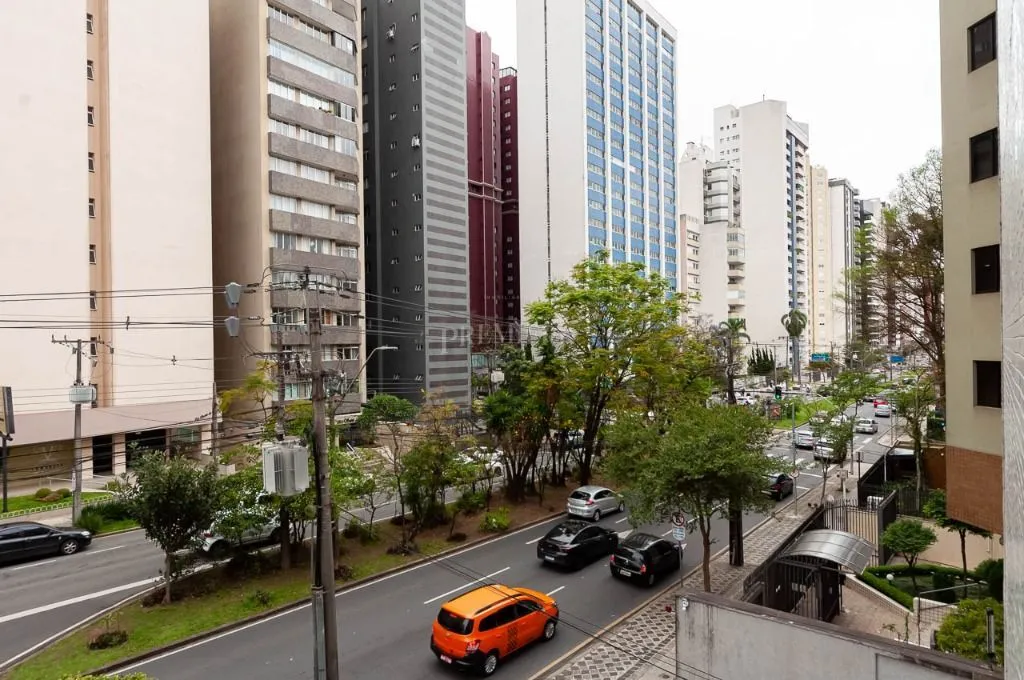 137 m² apartment with 3 bedrooms and 1 parking spot — photo 34