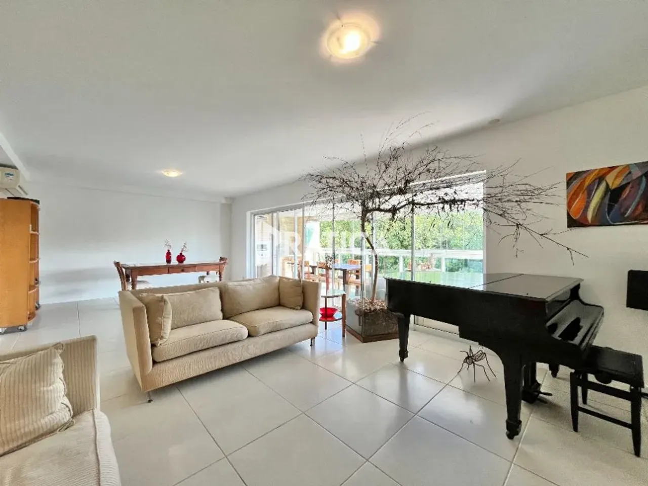 Unfurnished 4-bedroom apartment with balcony grill — photo 18