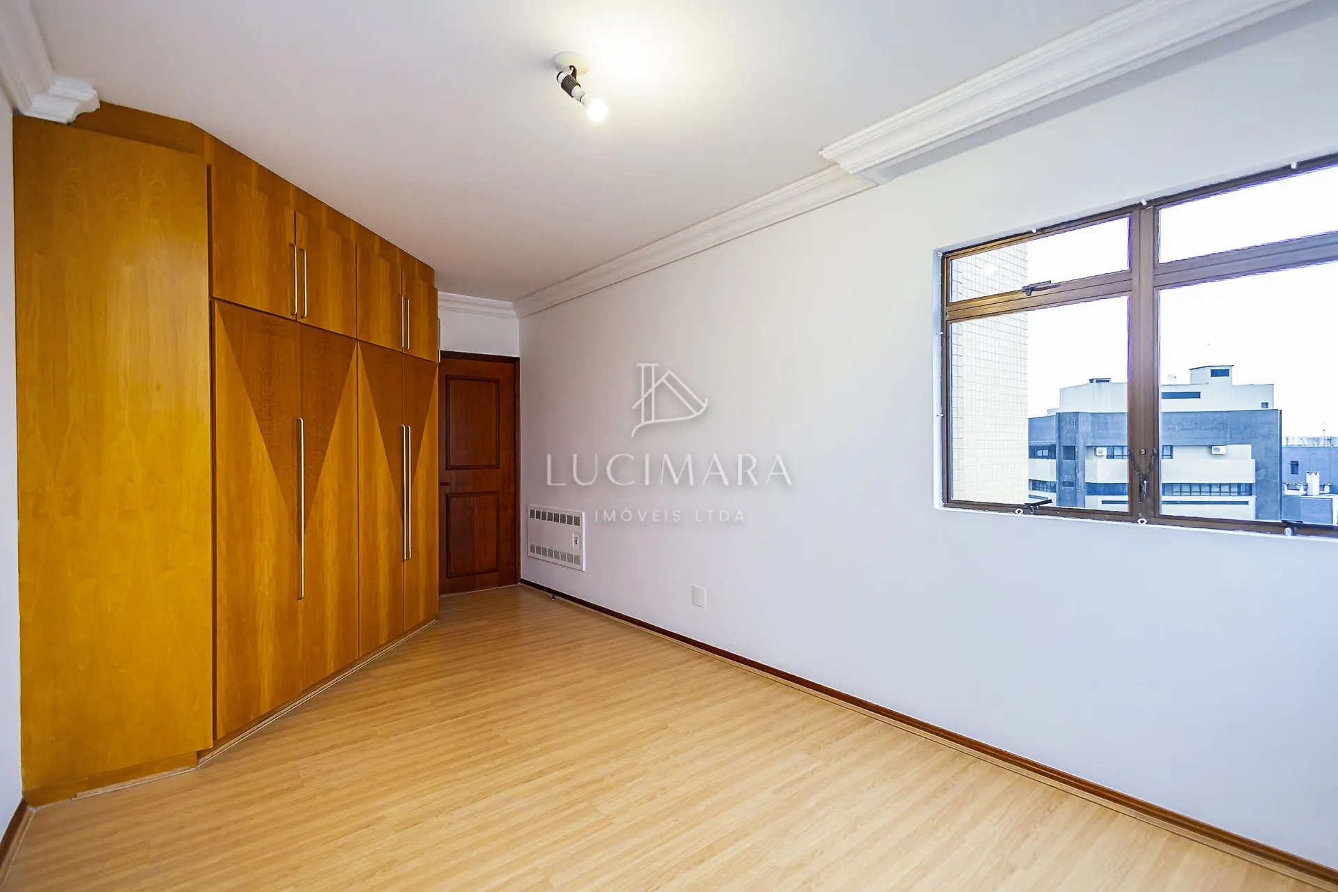 Незамеблированная квартира с 4 спальнями 427 м² — photo 47