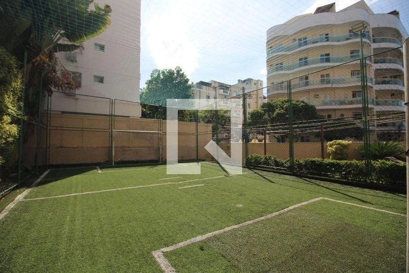 Balcony with a grill in a 3-bedroom apartment, 74 m² — photo 7