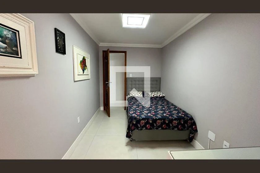Квартира с 4 спальнями и стиральной машиной — photo 30
