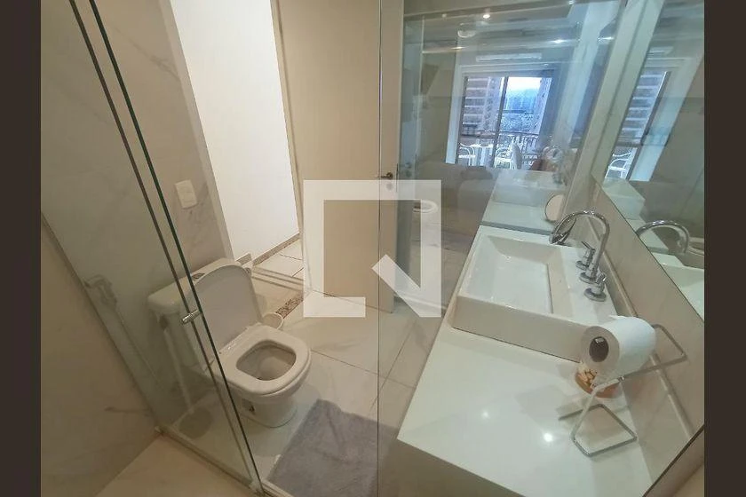 Apartamento mobiliado de 30 m² com 1 quarto e varanda