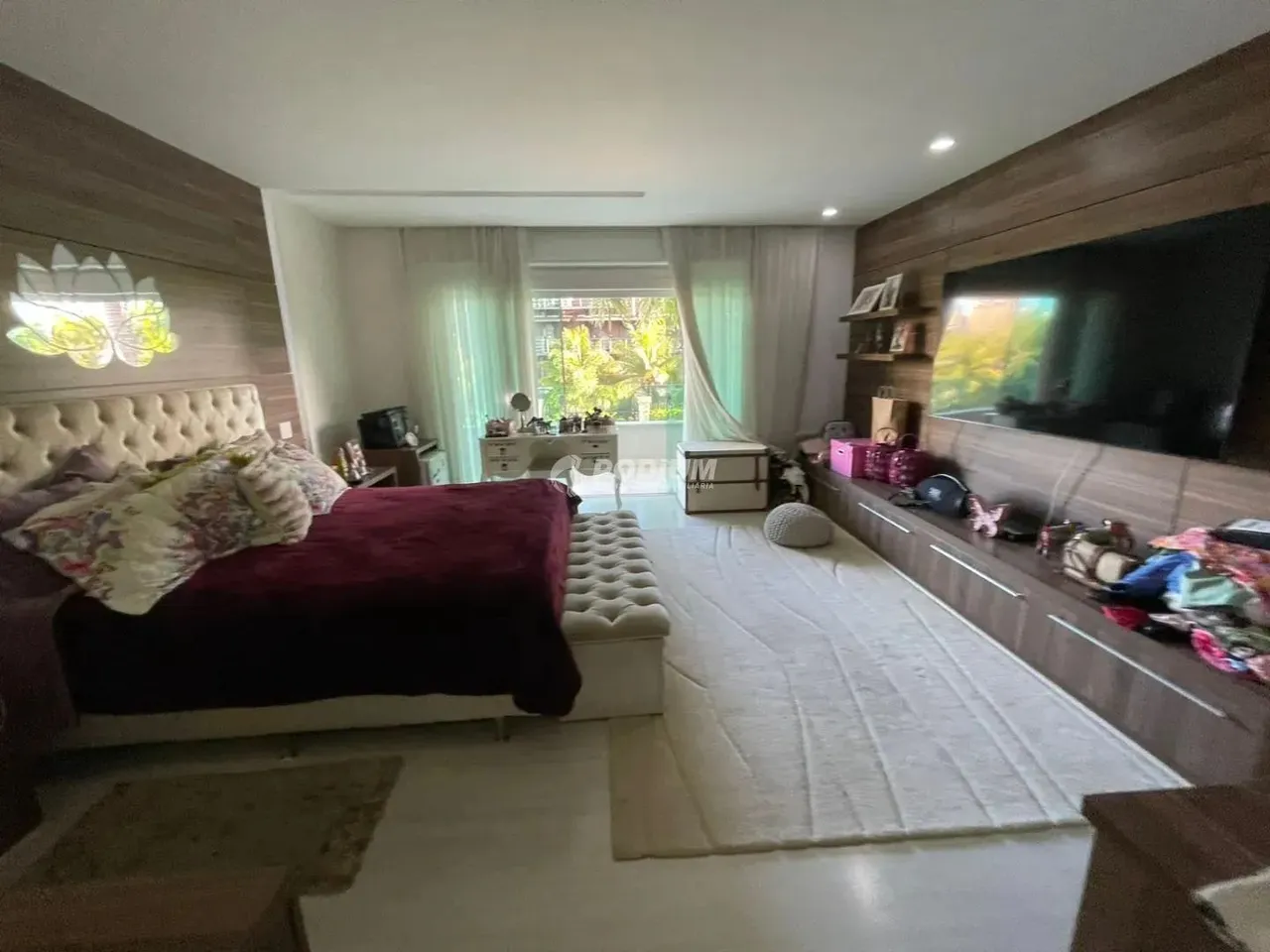 Furnished house with 5 bedrooms and an open-plan kitchen — photo 20