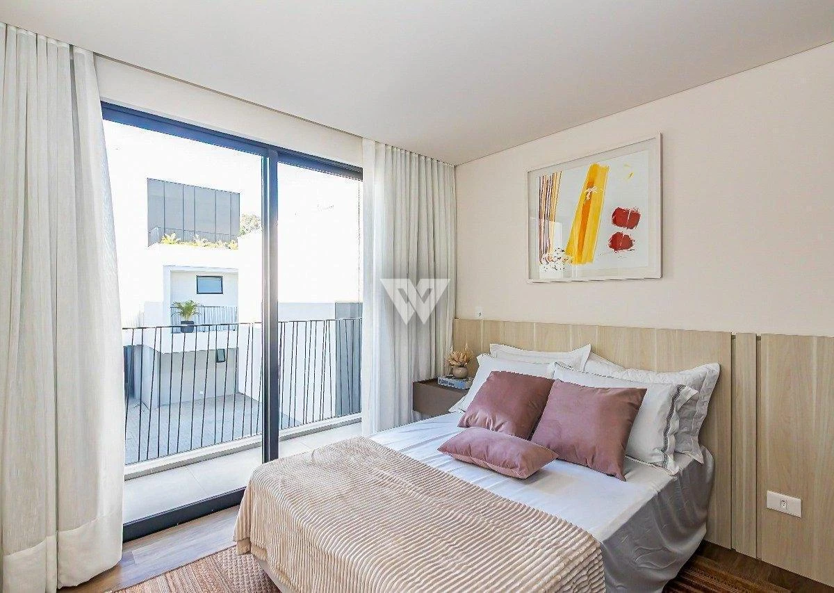 Townhouse with 3 en-suite bedrooms and 2 parking spaces — photo 3