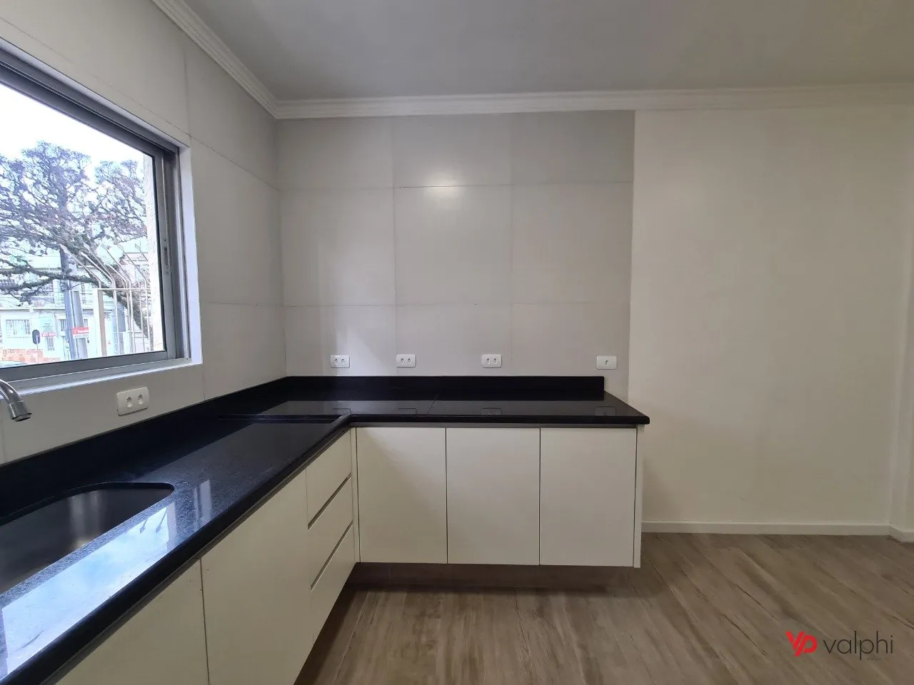 Unfurnished 3-bedroom apartment with 114 m² — photo 17