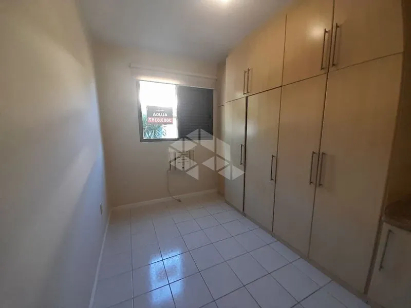 Glass-enclosed balcony in a 2-bedroom apartment, 72 m² — photo 16