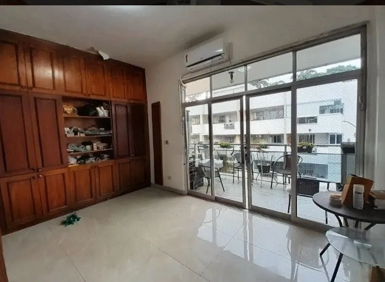 Furnished 185 m² apartment with 3 bedrooms — photo 10