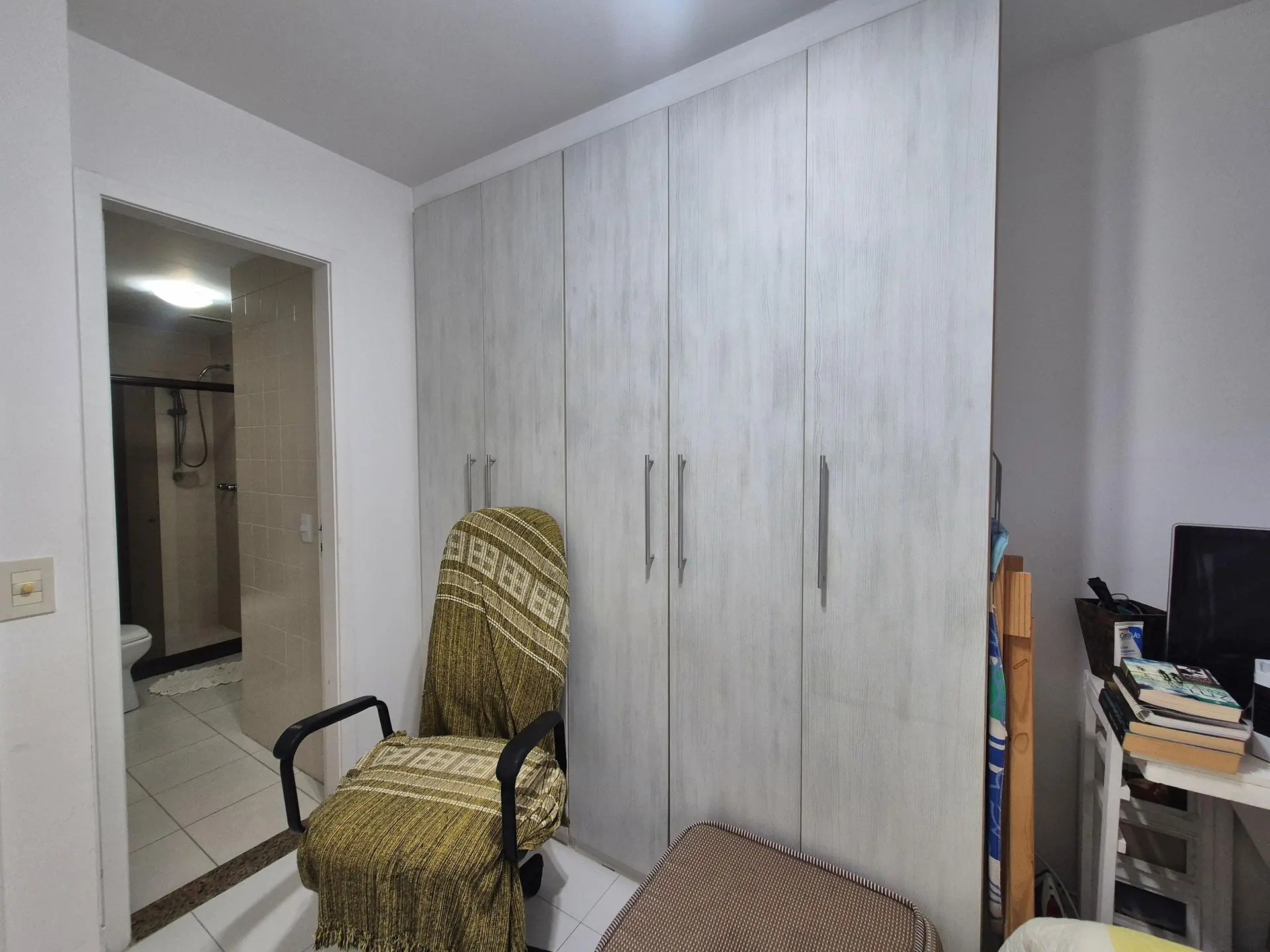 80 m² apartment with a mountain view and a washing machine — photo 22