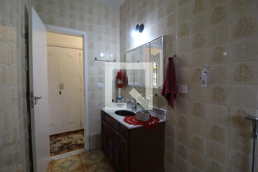Casa de 3 dormitorios, 1 con baño propio, 545 m² — photo 43