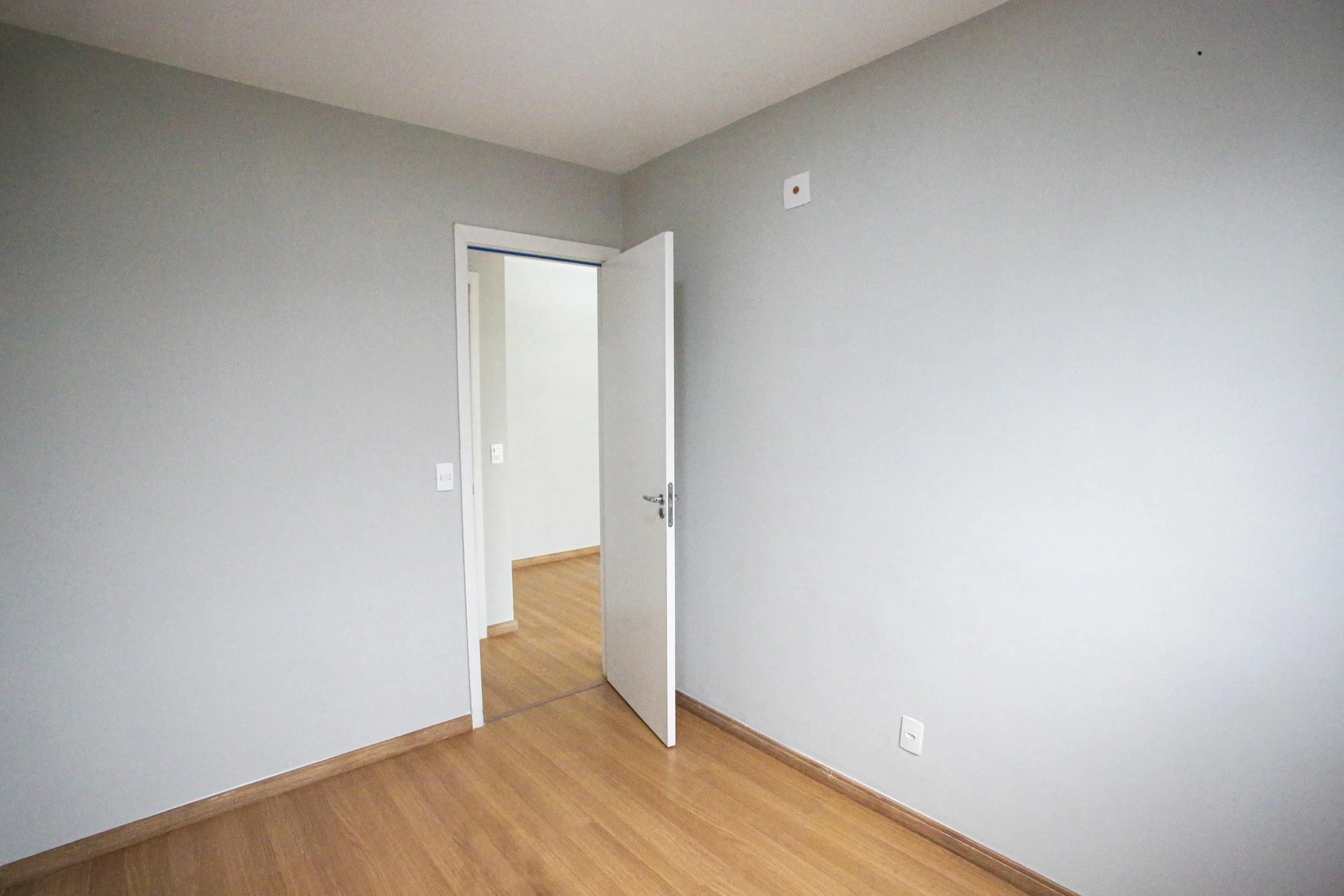 Apartamento de 2 quartos em condomínio com academia — photo 26