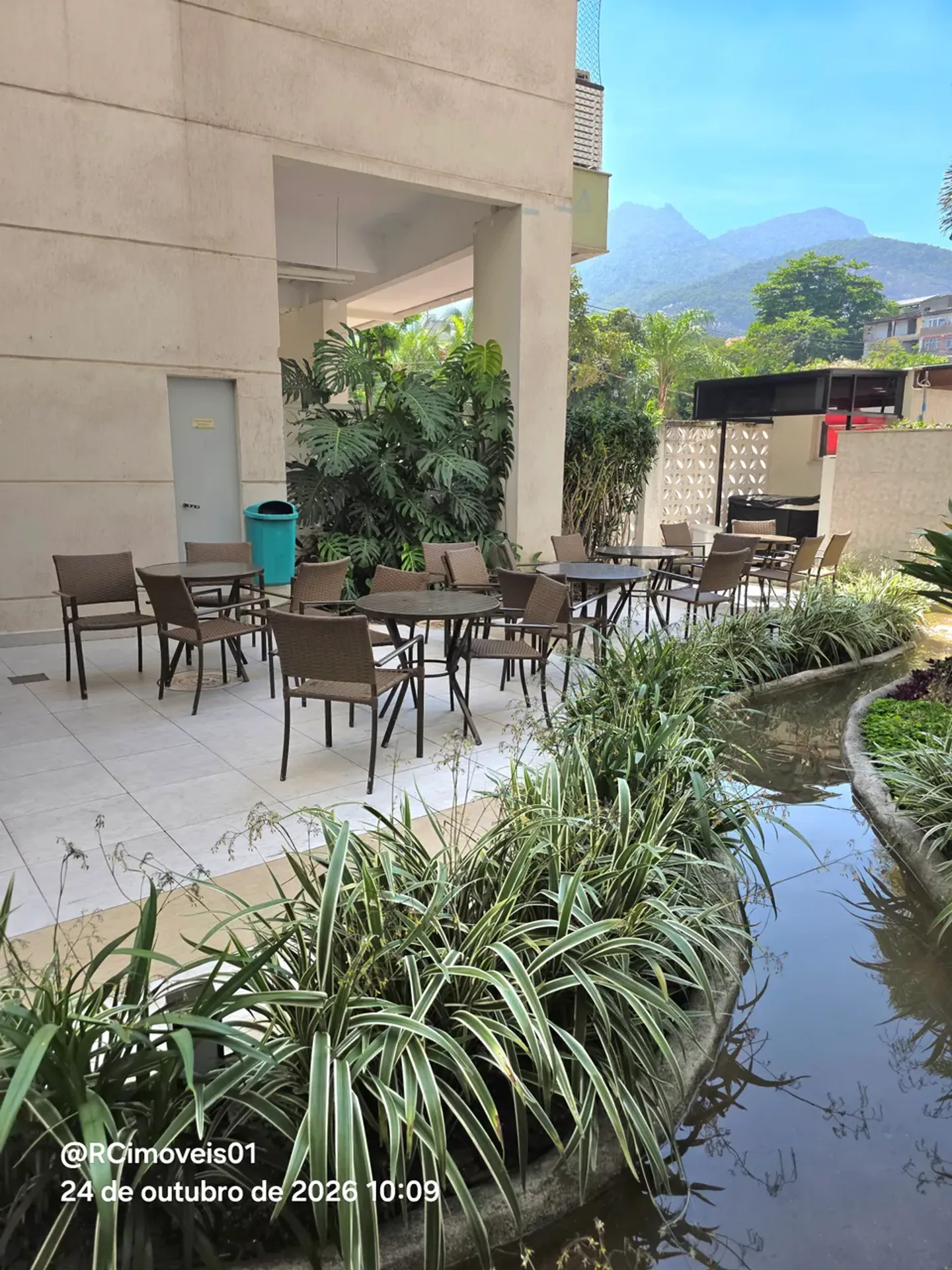 Apartment on the 5th floor with a mountain view — photo 38