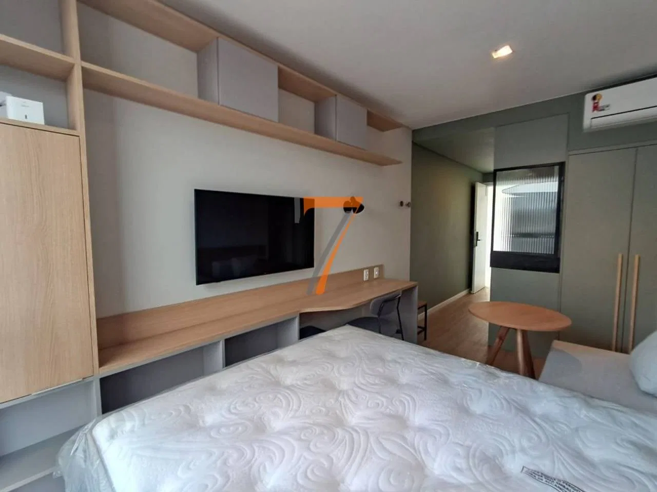 Furnished studio 30 m² with 1 bedroom and 1 bathroom