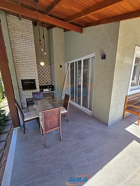 Casa mobiliada com 4 quartos e cozinha em conceito aberto — photo 10