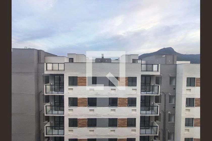 Apartamento de 2 dormitorios con cocina separada y balcón — photo 17