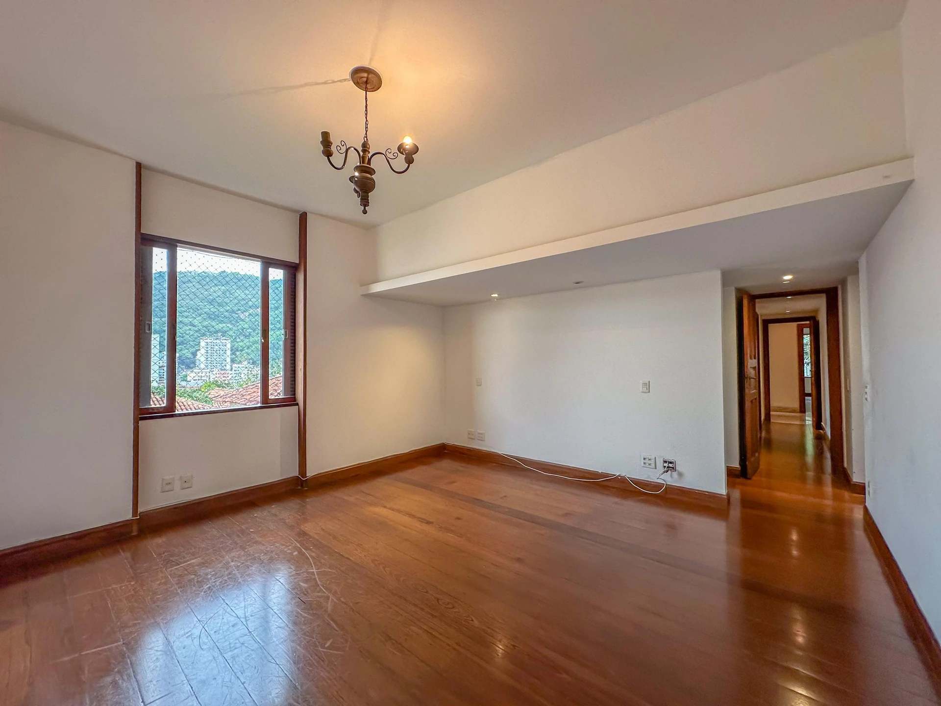 Apartment, 275 m², with a glass-enclosed balcony — photo 59