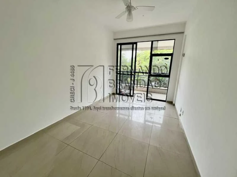Apartamento com 3 quartos e varanda no 118 m² — photo 3