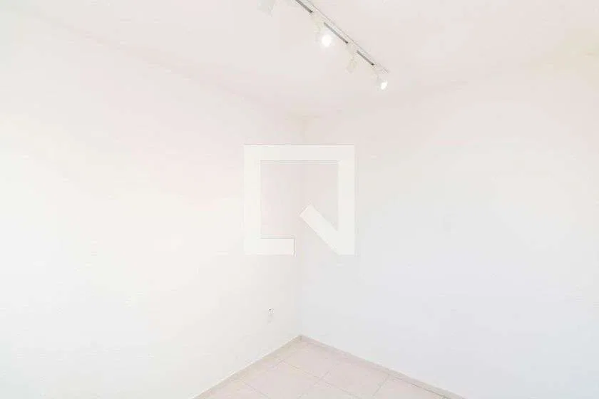 Квартира з 2 спальнями, у будинку є басейн — photo 3
