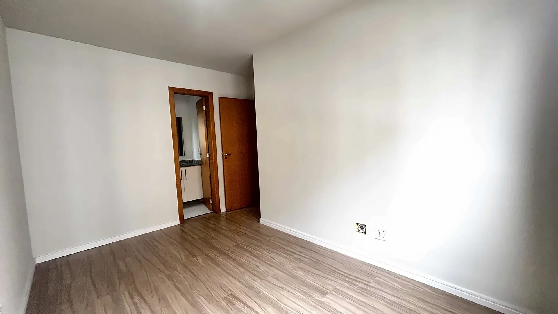 Washing machine in a 3-bedroom apartment, 73 m² — photo 41
