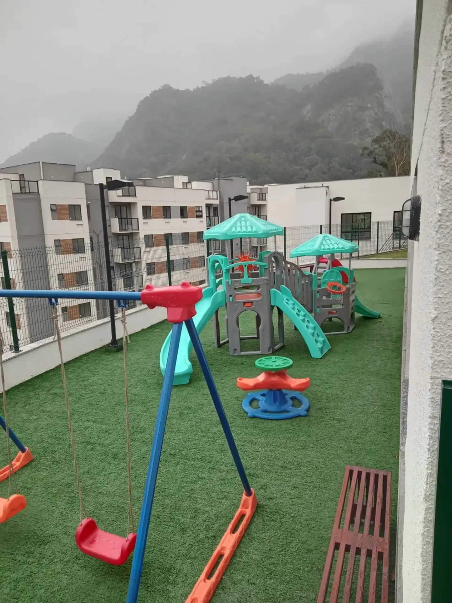 Apartamento com 2 quartos e varanda em bom estado — photo 28